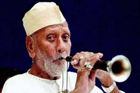 চুরি হয়ে গেছে বিসমিল্লাহ খানের সানাই
